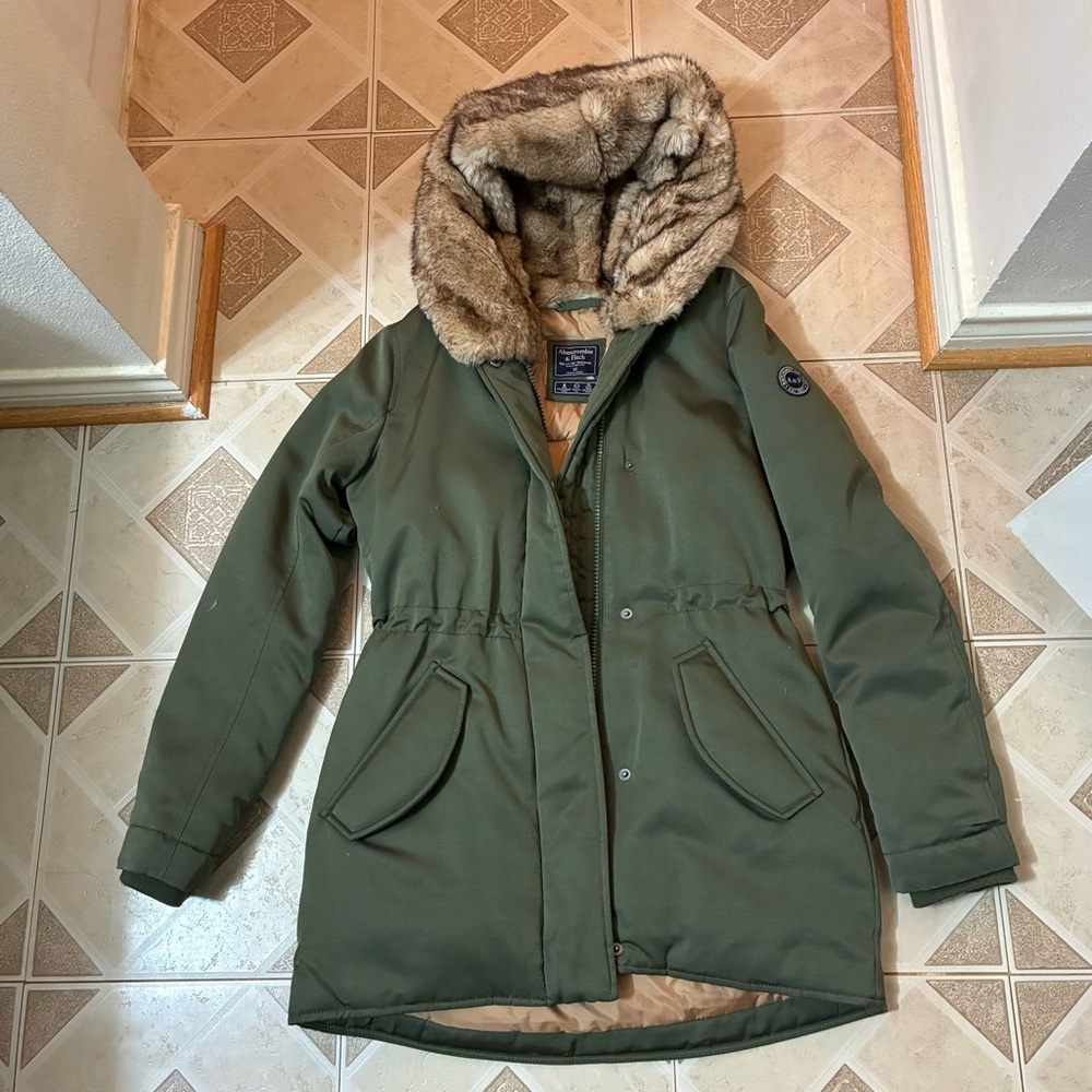 y2k Abercrombie Green Parka with Faux Fur Hood
